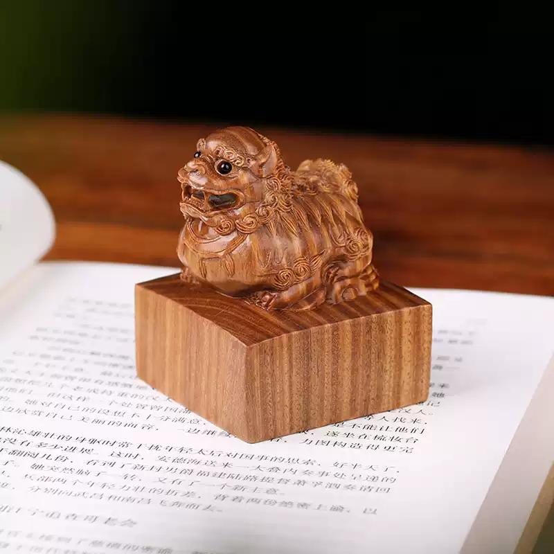Green Sandalwood Lion